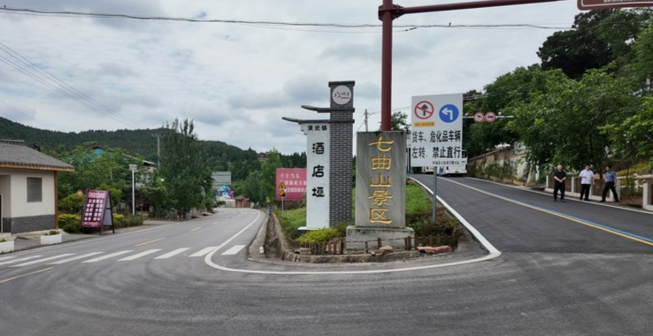 朱雀三号重复使用遥二运载火箭完成静态点火试验