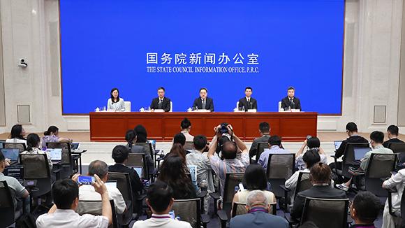 刘炜珊比杨屹韵
