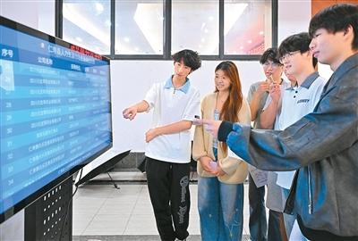 内蒙古化德破题基层减负:让干部“轻车快马”跑起来