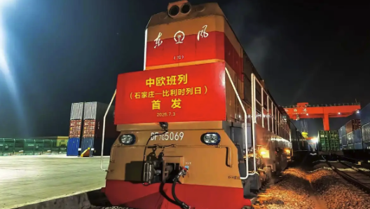 中国男篮热身赛战胜澳大利亚